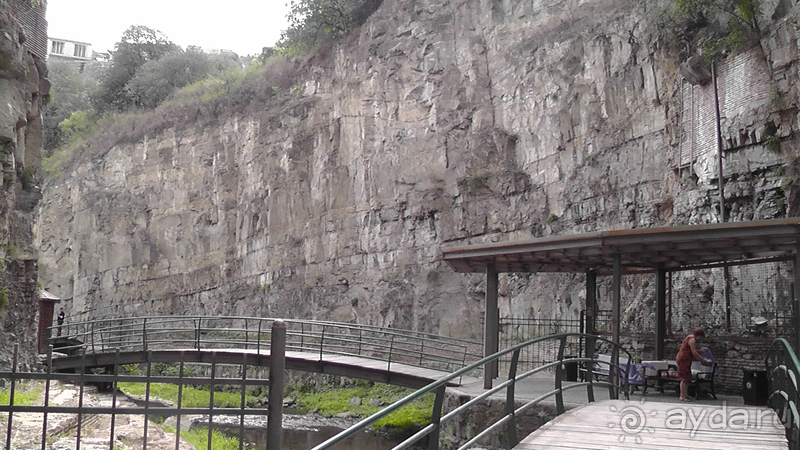 Грузия, Тбилиси. Попала в Грузию в карантин и я попала… Абанотубани и Инжирное ущелье.