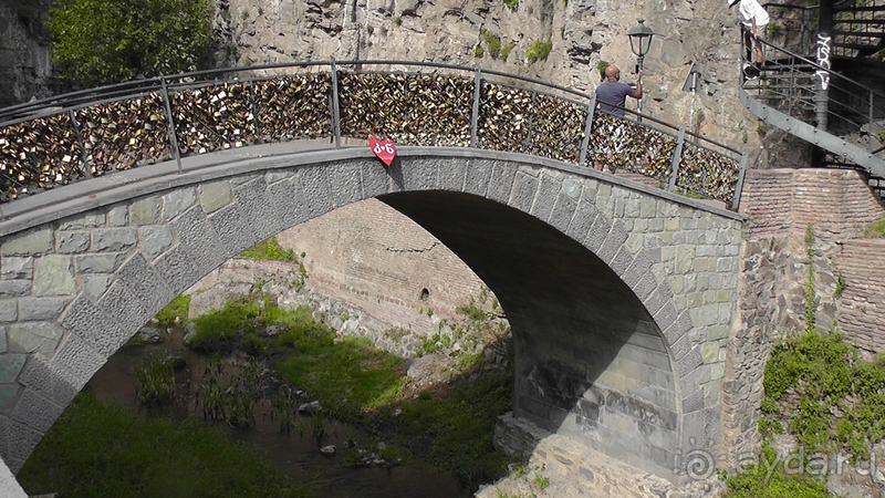 Грузия, Тбилиси. Попала в Грузию в карантин и я попала… Абанотубани и Инжирное ущелье.