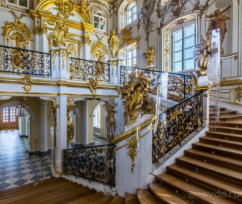 Санкт-Петербург, Россия.  Петергофский дворец.