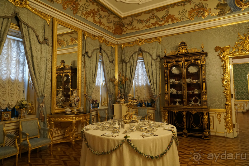 Санкт-Петербург, Россия.  Петергофский дворец.