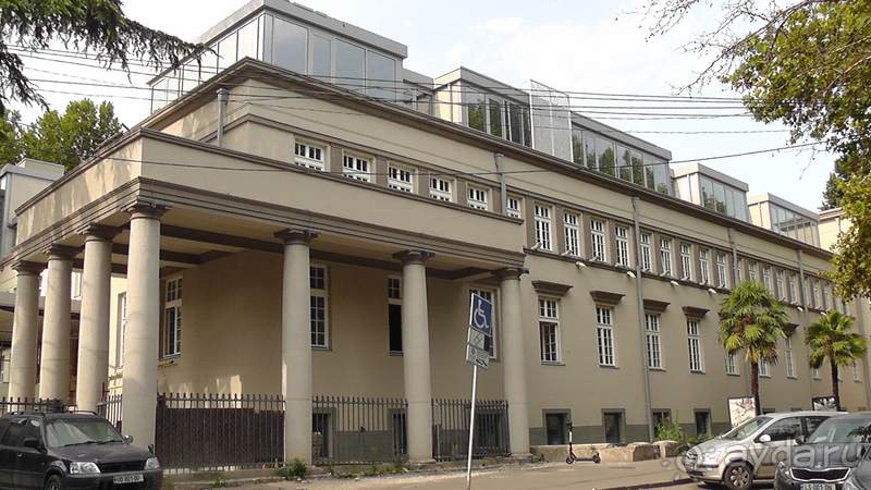 Грузия, Тбилиси. Попала в Грузию в карантин и я попала… Район Ортачала.