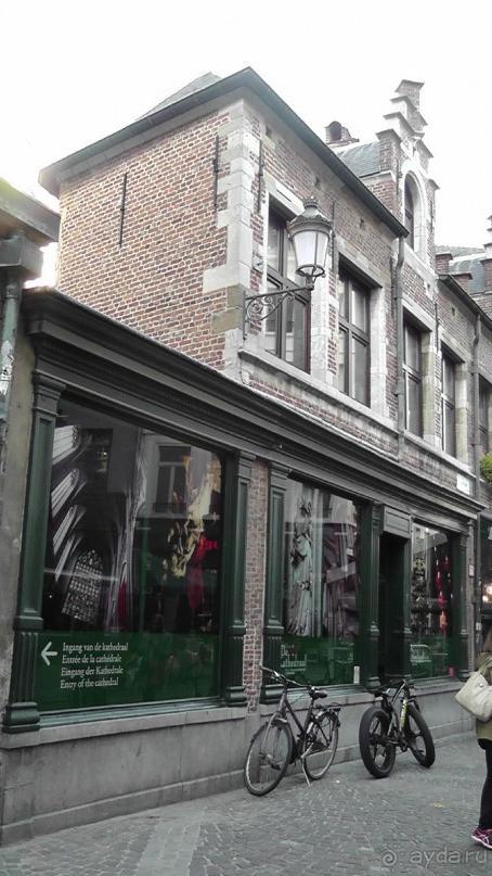 Антверпен, Бельгия. «Гулять, так гулять!». 6 часов, 6 часов - это много или мало?