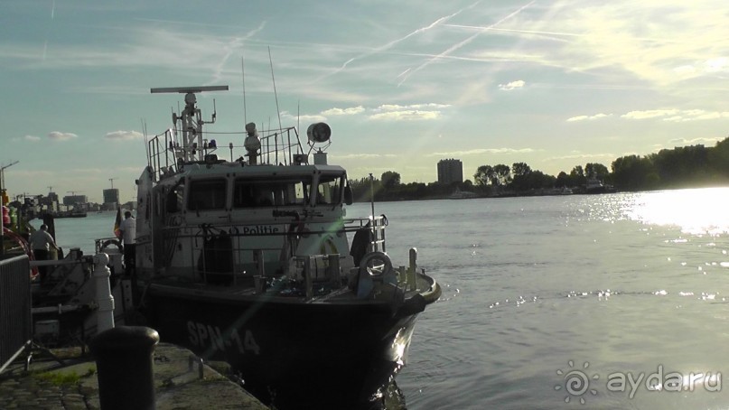 Антверпен, Бельгия. «Гулять, так гулять!». 6 часов, 6 часов - это много или мало?