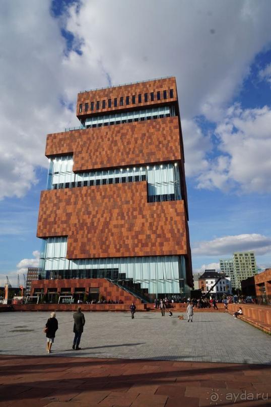 Антверпен, Бельгия. «Гулять, так гулять!». 6 часов, 6 часов - это много или мало?