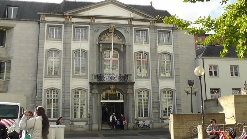 Антверпен, Бельгия. «Гулять, так гулять!». 6 часов, 6 часов - это много или мало?