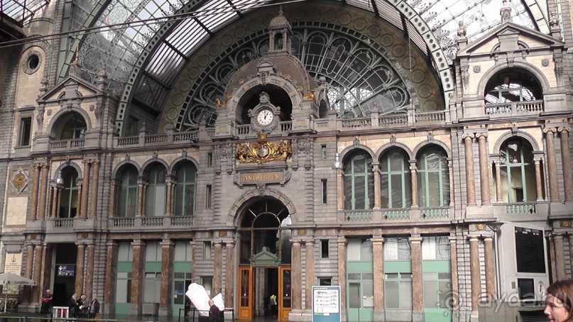 Антверпен, Бельгия. «Гулять, так гулять!». 6 часов, 6 часов - это много или мало?