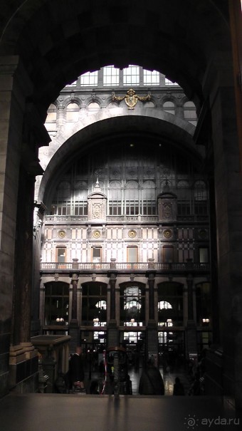 Антверпен, Бельгия. «Гулять, так гулять!». 6 часов, 6 часов - это много или мало?