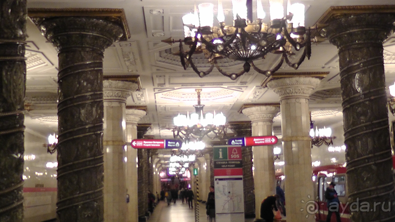 Санкт-Петербург, Россия. Ленинградское метро.