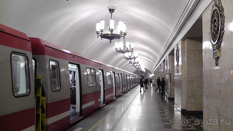 Санкт-Петербург, Россия. Ленинградское метро.