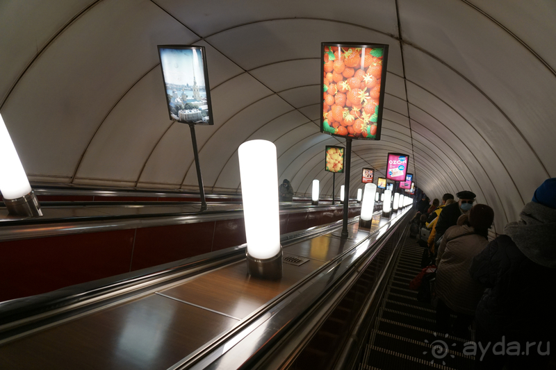 Санкт-Петербург, Россия. Ленинградское метро.