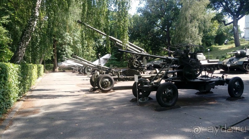 Альбом отзыва "Корсунь-Шевченковский. Дворец и парк последнего принца Речи Посполитой."