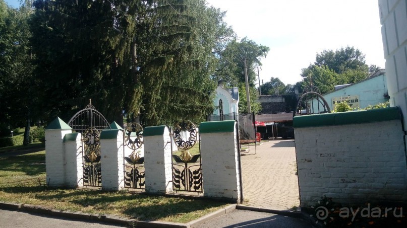 Альбом отзыва "Корсунь-Шевченковский. Дворец и парк последнего принца Речи Посполитой."