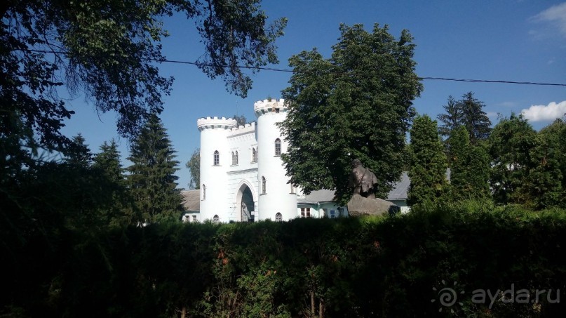 Корсунь-Шевченковский. Дворец и парк последнего принца Речи Посполитой.