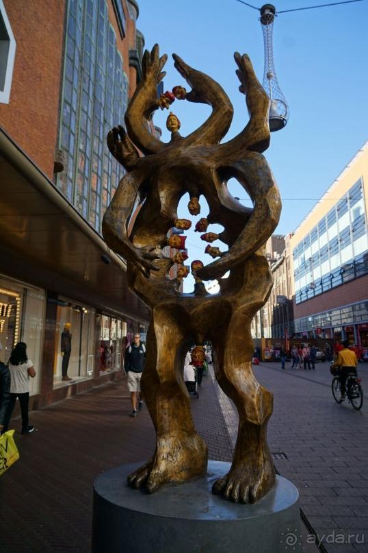 Гаага, Бельгия. «Гулять, так гулять!». Русский флер Гааги.