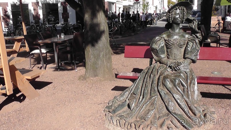 Гаага, Бельгия. «Гулять, так гулять!». Русский флер Гааги.