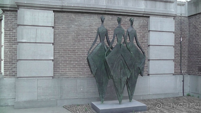 Гаага, Бельгия. «Гулять, так гулять!». Русский флер Гааги.