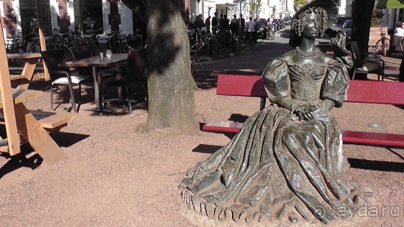 Гаага, Бельгия. «Гулять, так гулять!». Русский флер Гааги.