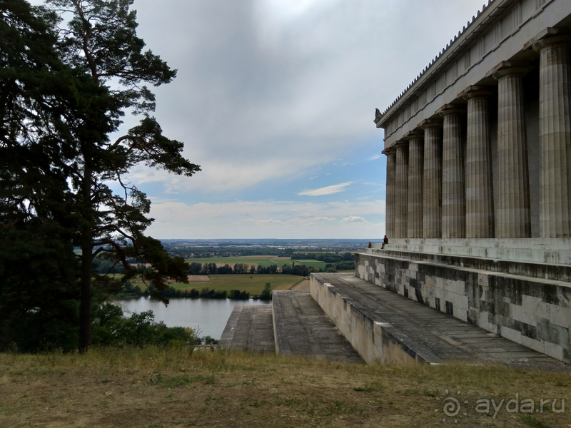 Бавария, Германия. Пантеон Вальхалла около Регенсбурга.
