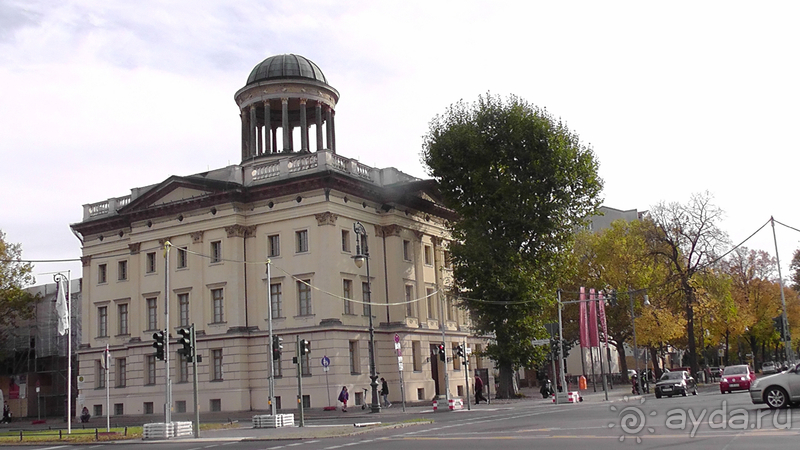   Берлин, Германия. Район Шарлоттенбург.