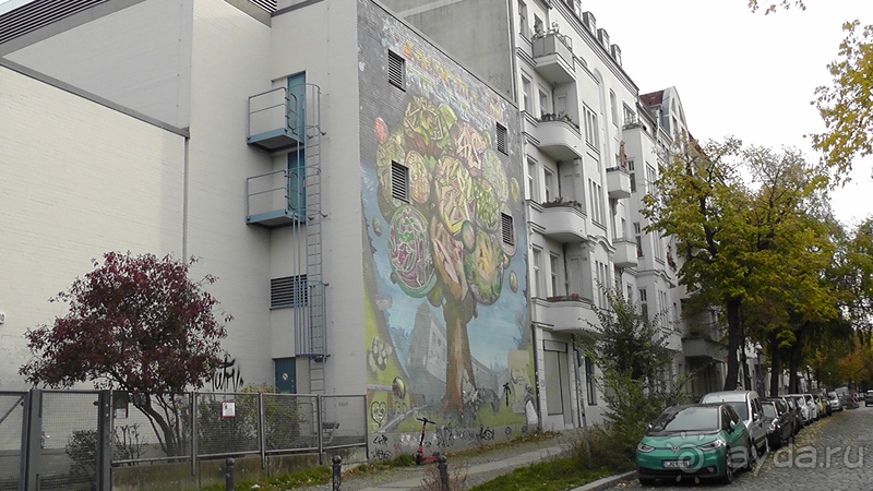   Берлин, Германия. Район Шарлоттенбург.