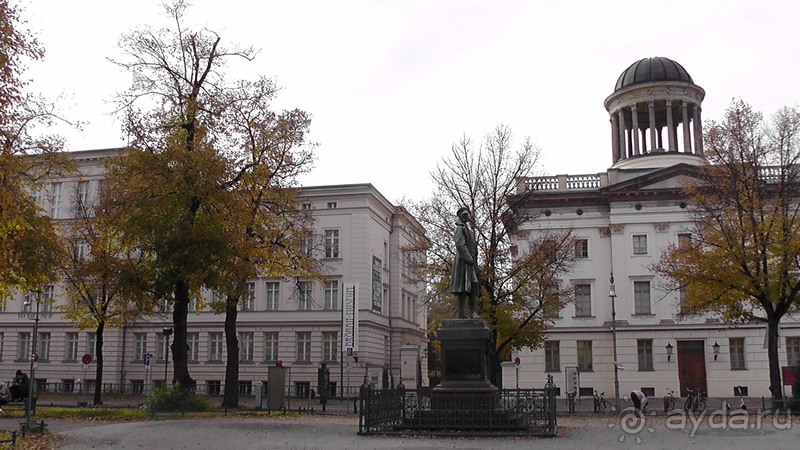   Берлин, Германия. Район Шарлоттенбург.