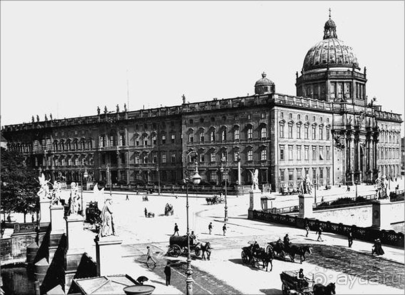 Альбом истории "Берлин, Германия. Центр, которого нет - Часть II. "