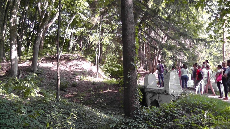 Парк Тростянец - зеленый памятник человеческому труду и природе.