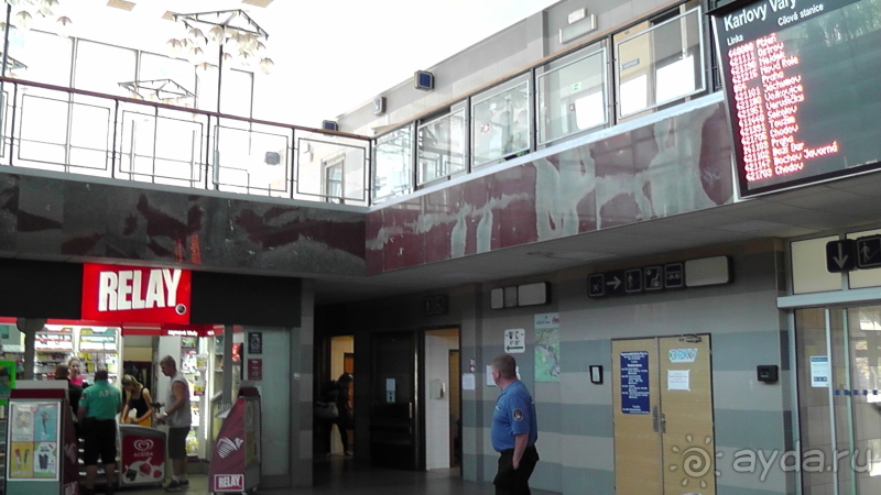 Карловы Вары, Чехия. Транспорт, «бехеревка» и курортные сувениры.