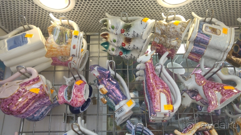 Карловы Вары, Чехия. Транспорт, «бехеревка» и курортные сувениры.