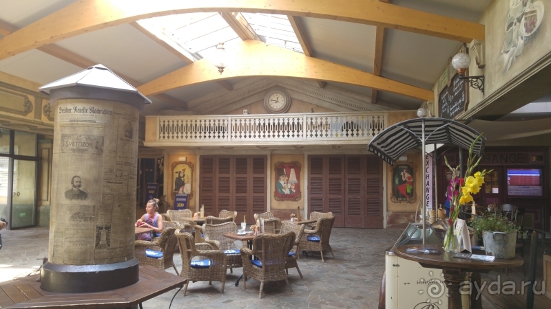 Карловы Вары, Чехия. Транспорт, «бехеревка» и курортные сувениры.