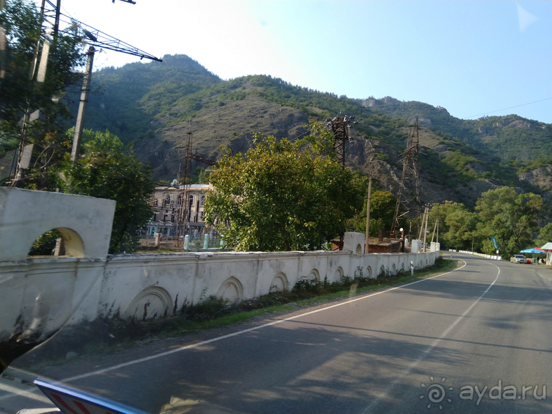 Грузия. Попала в Грузию в карантин и я попала… г.Ликани - город заборов.