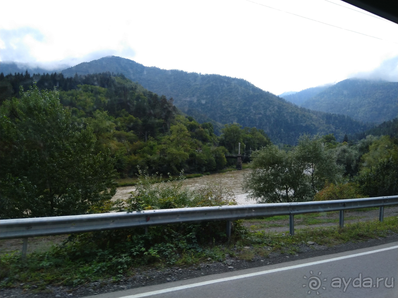 Грузия. Попала в Грузию в карантин и я попала… г.Ликани - город заборов.