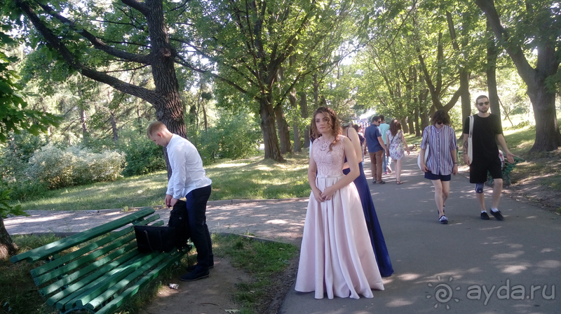 Альбом отзыва "Киев, Ботанический сад. Весна-лето, осень-зима, а в середине Вечность! Лето."