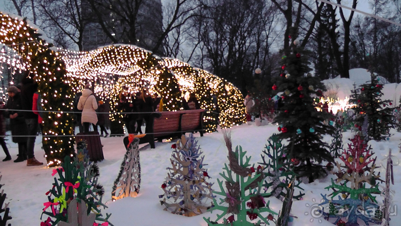Киев - Мариинский парк, Михайловская и Софийская площади  - снежное царство 2017 года