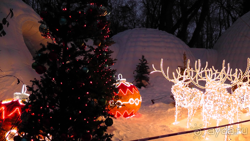 Киев - Мариинский парк, Михайловская и Софийская площади  - снежное царство 2017 года
