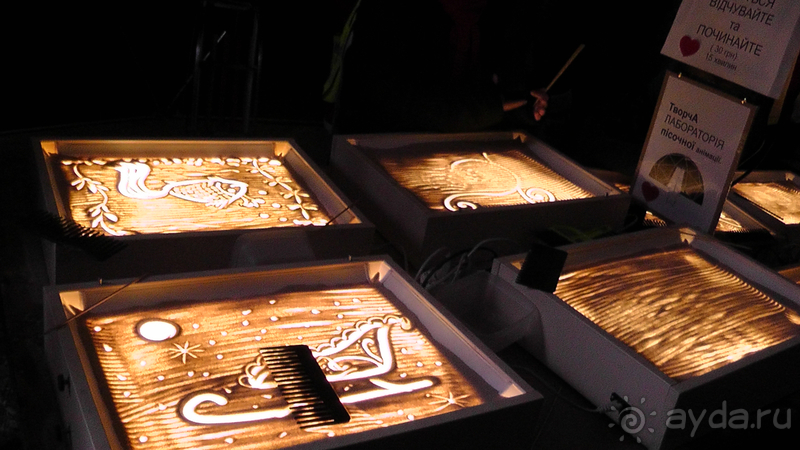 Киев - Мариинский парк, Михайловская и Софийская площади  - снежное царство 2017 года