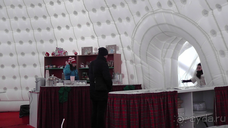 Киев - Мариинский парк, Михайловская и Софийская площади  - снежное царство 2017 года