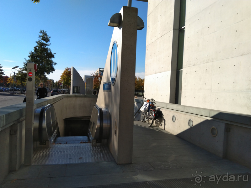  Берлин, Германия. Берлинское метро и транспорт.