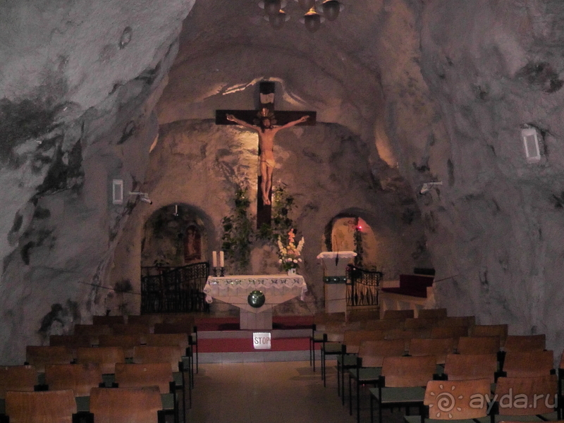 Будапешт. Это Венгрия!  Гора Геллерт и скальный храм паулинов.