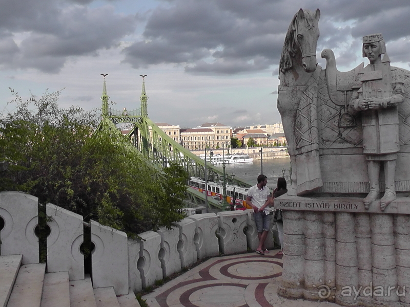 Будапешт. Это Венгрия!  Гора Геллерт и скальный храм паулинов.