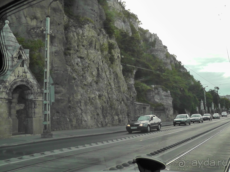 Будапешт. Это Венгрия!  Гора Геллерт и скальный храм паулинов.