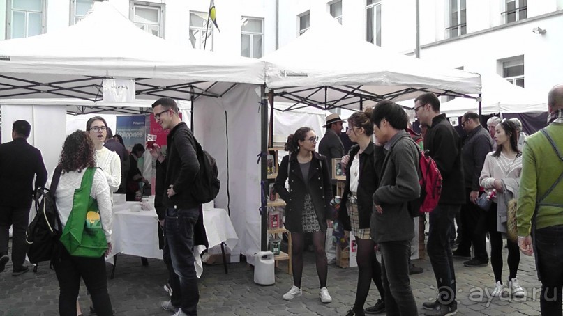 Альбом отзыва "Брюссель, Бельгия. «Гулять, так гулять!». Еврогород с «чревом» - Верхний Город."