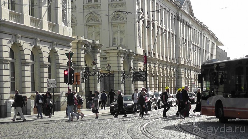 Альбом отзыва "Брюссель, Бельгия. «Гулять, так гулять!». Еврогород с «чревом» - Верхний Город."