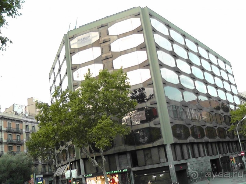 Барселона – сияющая красавица у моря!