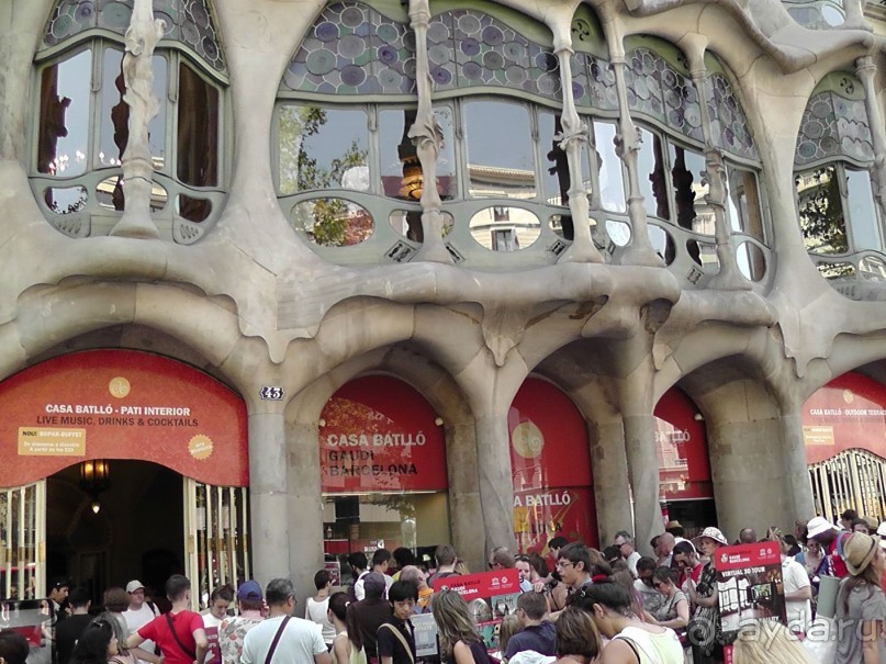 Барселона – сияющая красавица у моря!