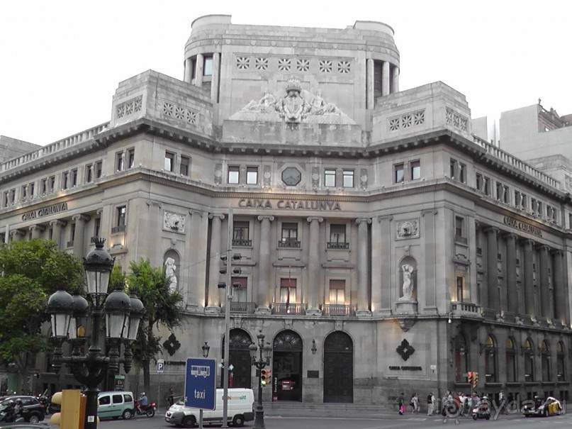 Барселона – сияющая красавица у моря!