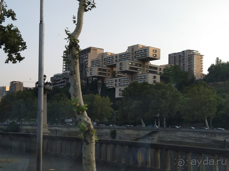 Грузия, Тбилиси. Попала в Грузию в карантин и я попала… Тбилиси разный.