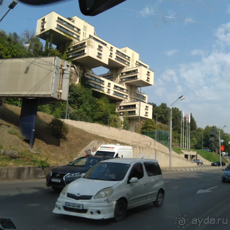Грузия, Тбилиси. Попала в Грузию в карантин и я попала… Тбилиси разный.
