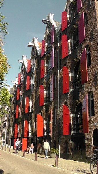 Амстердам, Нидерланды. «Гулять, так гулять!». Утомленные каналами, день I.