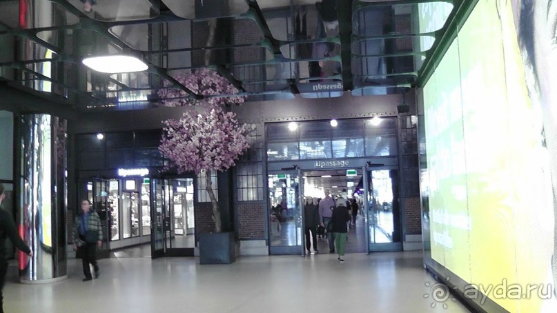 Амстердам, Нидерланды. «Гулять, так гулять!». Утомленные каналами, день I.